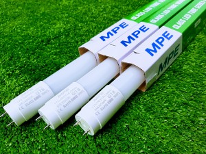 Kinh nghiệm chọn đèn LED trang trí shop thời trang giúp tăng khả năng bán hàng