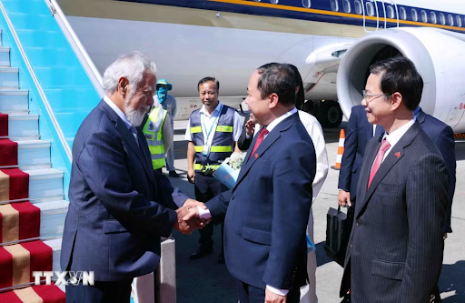 Chiều 7/6, Thủ tướng nước Cộng hòa dân chủ Timor-Leste Kay Rala Xanana Gusmão đã đến Hà Nội, bắt đầu chuyến thăm chính thức Việt Nam và tham dự Diễn đàn Tương lai ASEAN (AFF) lần thứ ba từ ngày 7 - 10/6/2026, theo lời mời của Thủ tướng Chính phủ nước Cộng hòa Xã hội chủ nghĩa Việt Nam Lê Minh Hưng.