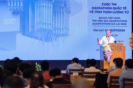 Gần 100 thí sinh thuộc 26 đội thi xuất sắc bước vào vòng chung kết Cuộc thi Hackathon quốc tế về tính toán lượng tử vì mục tiêu phát triển xã hội